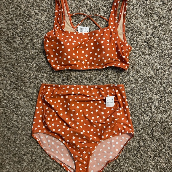Brand new maternity swimsuit (with tags). - Picture 7 of 7